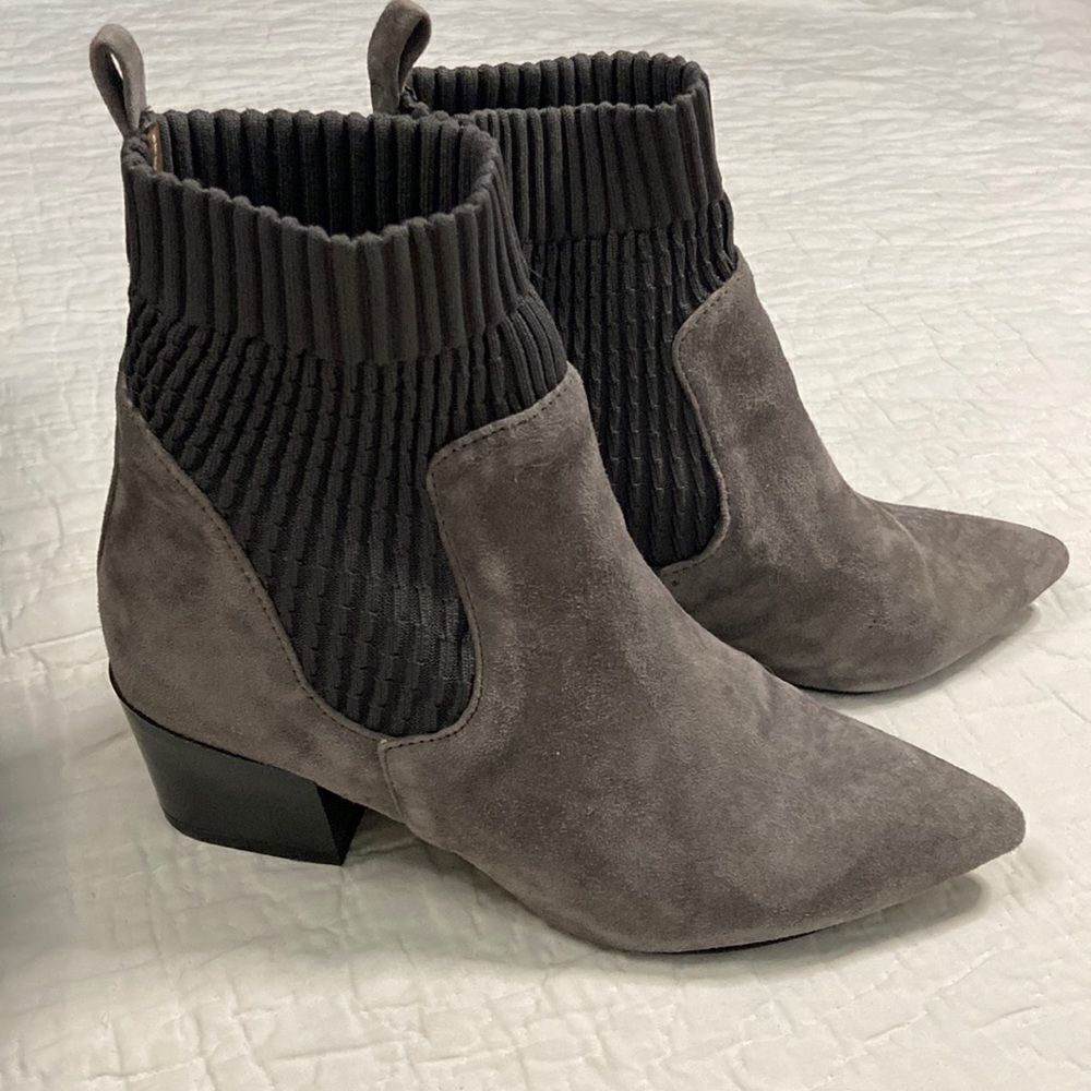 Kensie Lylla Suede and Knit Gray Booties size 8